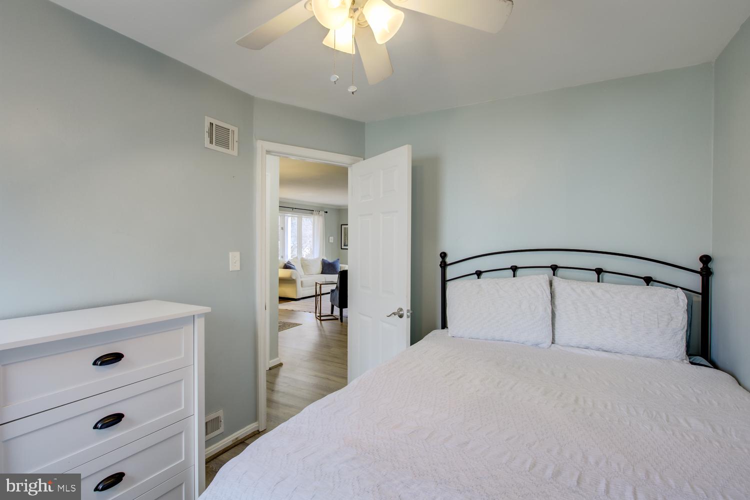 3213 Cofer Road Falls Church, VA 22042 - Photo 26 of 38 Bedroom 3
