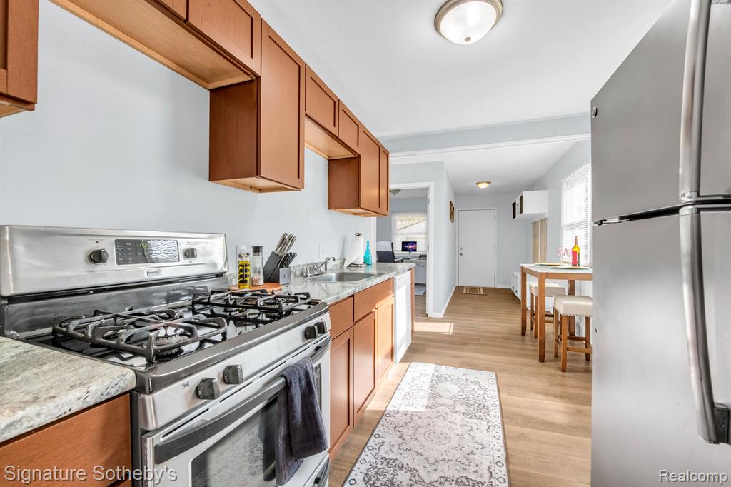 21320 Waltham Road Warren, MI 48089 - Photo 4 of 17
