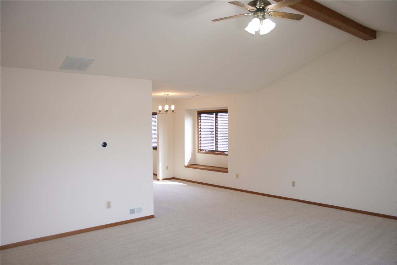 1210 Eagle Ridge Court Decatur, IN 46733 - Photo 3 of 22