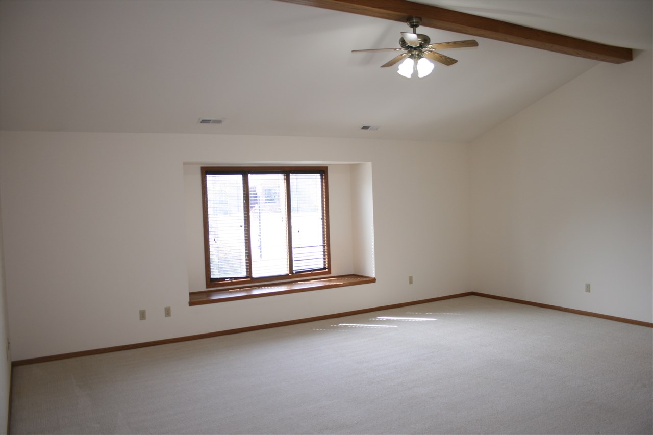 1210 Eagle Ridge Court Decatur, IN 46733 - Photo 4 of 22