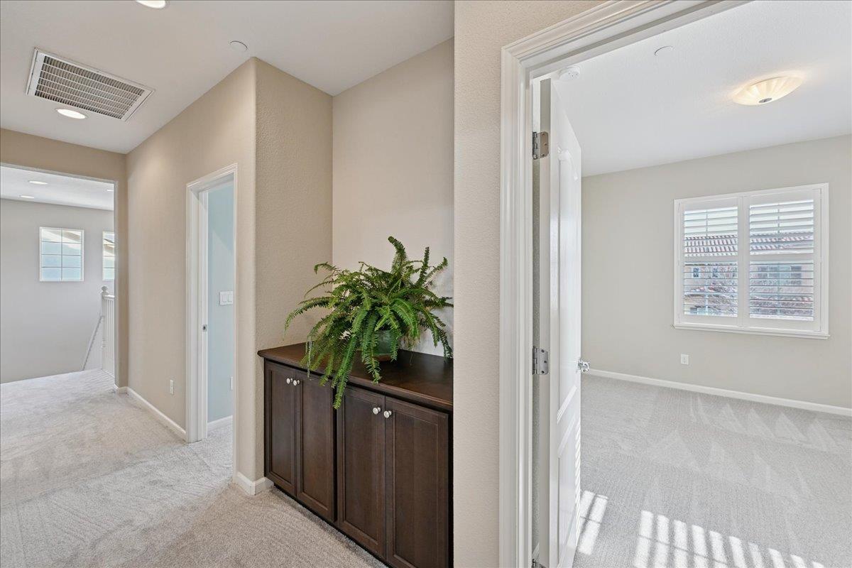 706 Wagon Trail Way Rocklin, CA 95765 - Photo 32 of 61