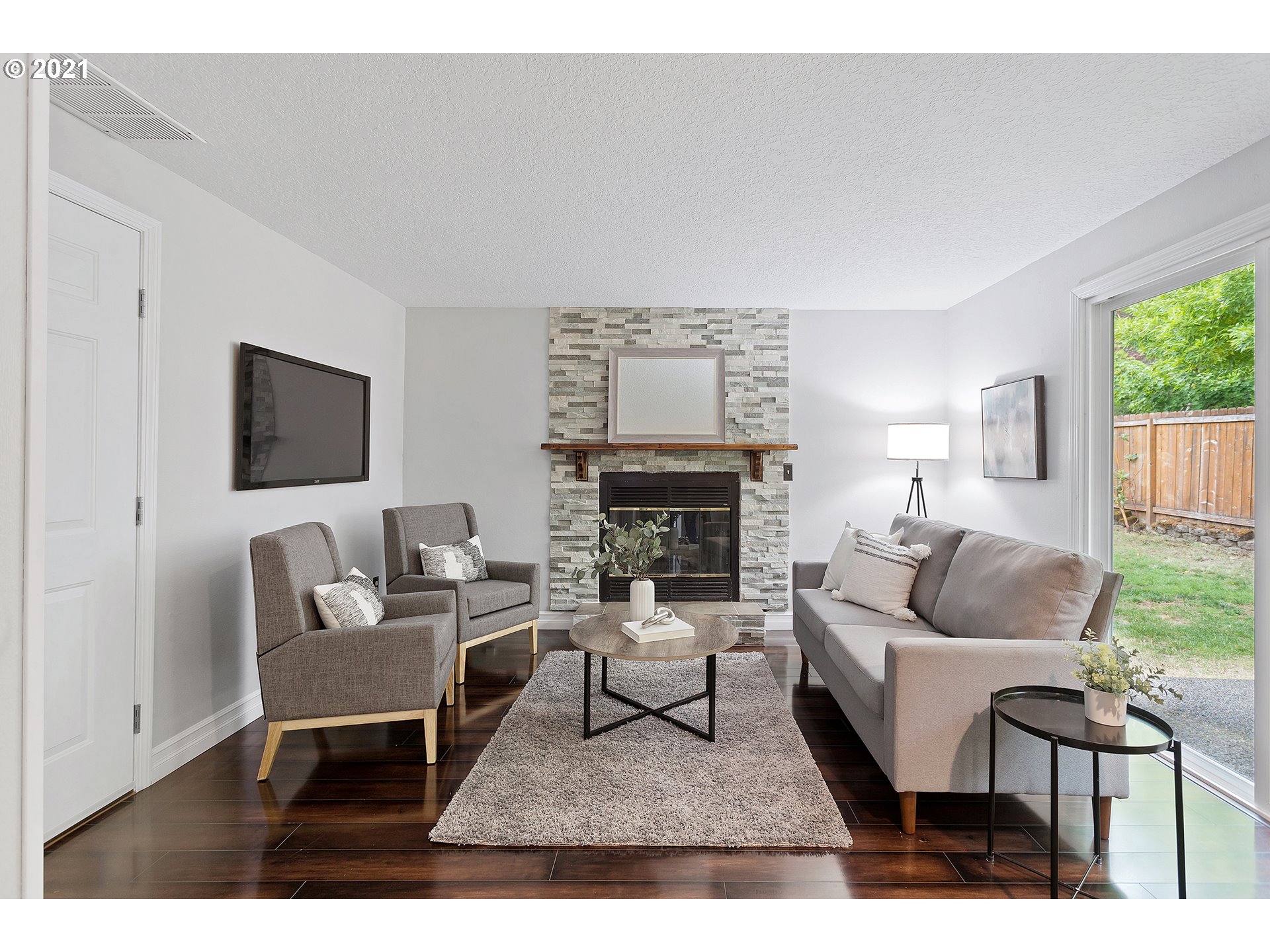 9223 Southwest Davies Road Beaverton, OR 97008 - Photo 2 of 21 Gallery Image 2
