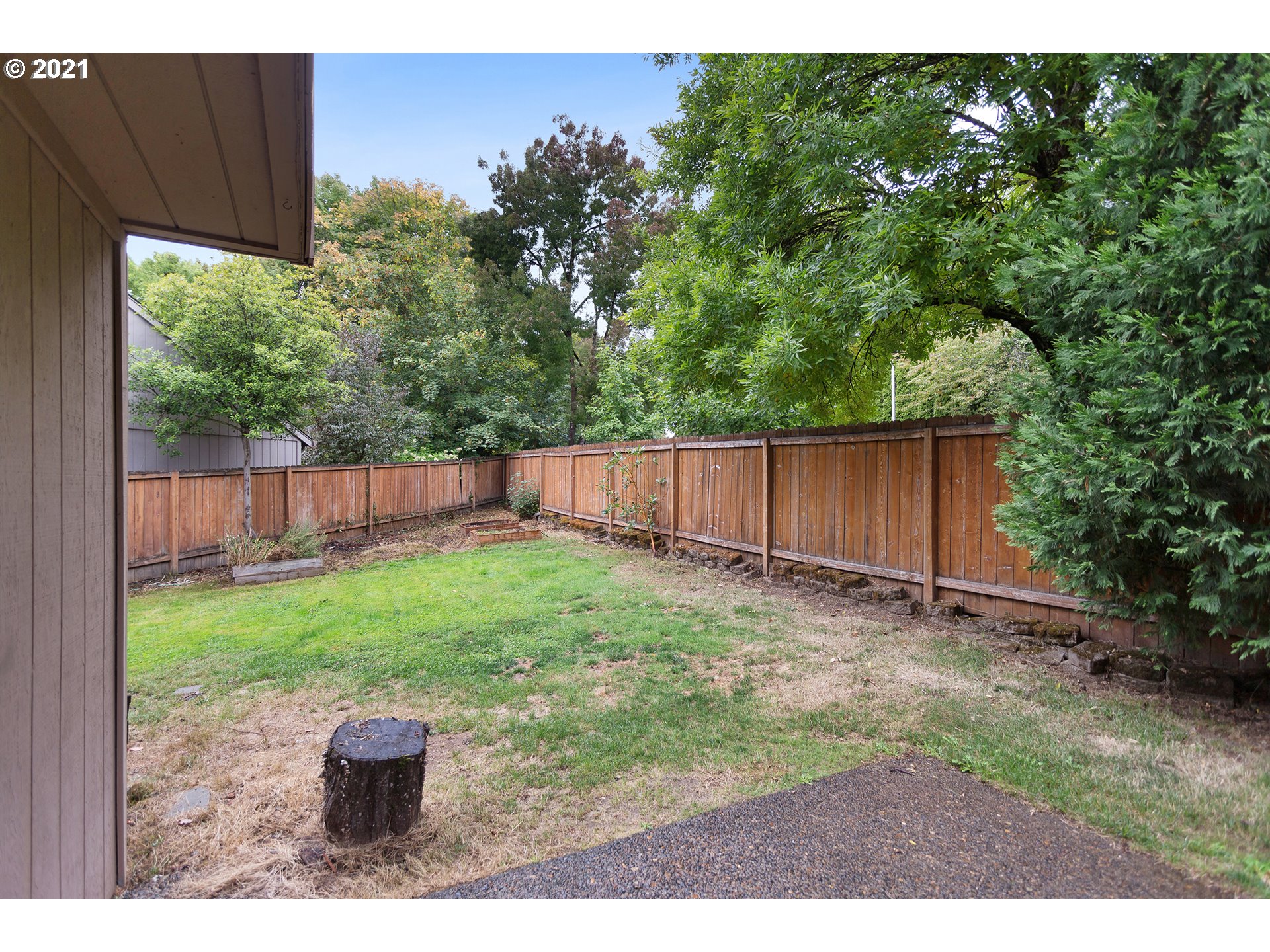 9223 Southwest Davies Road Beaverton, OR 97008 - Photo 17 of 21 Gallery Image 17