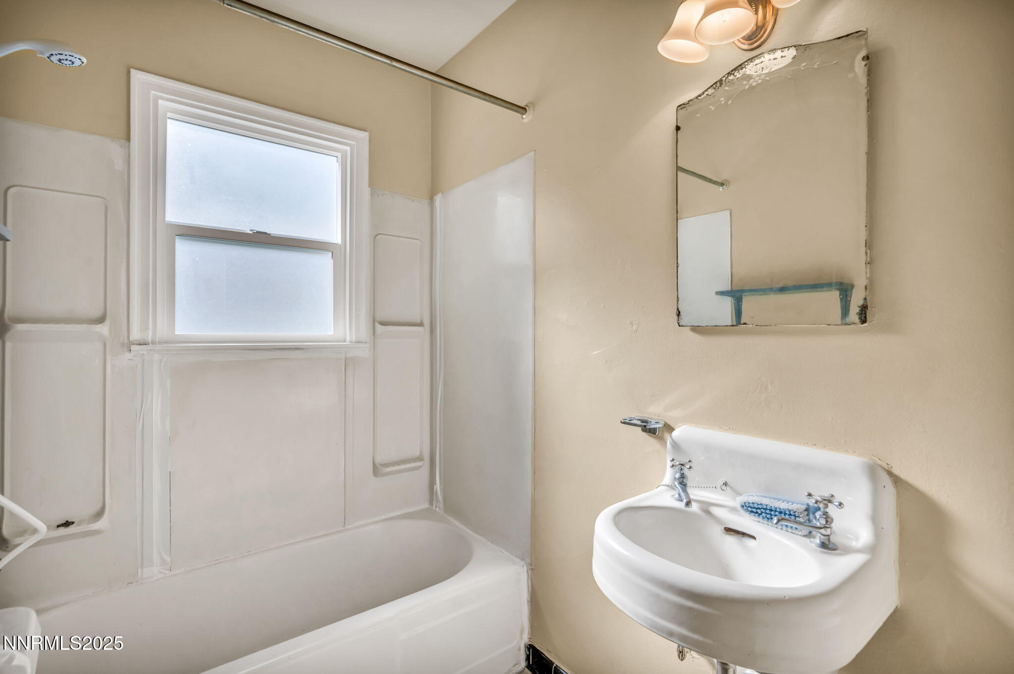 345 West Taylor Street, Unit 345 347 Reno, NV 89509 - Photo 43 of 47 347 Bathroom