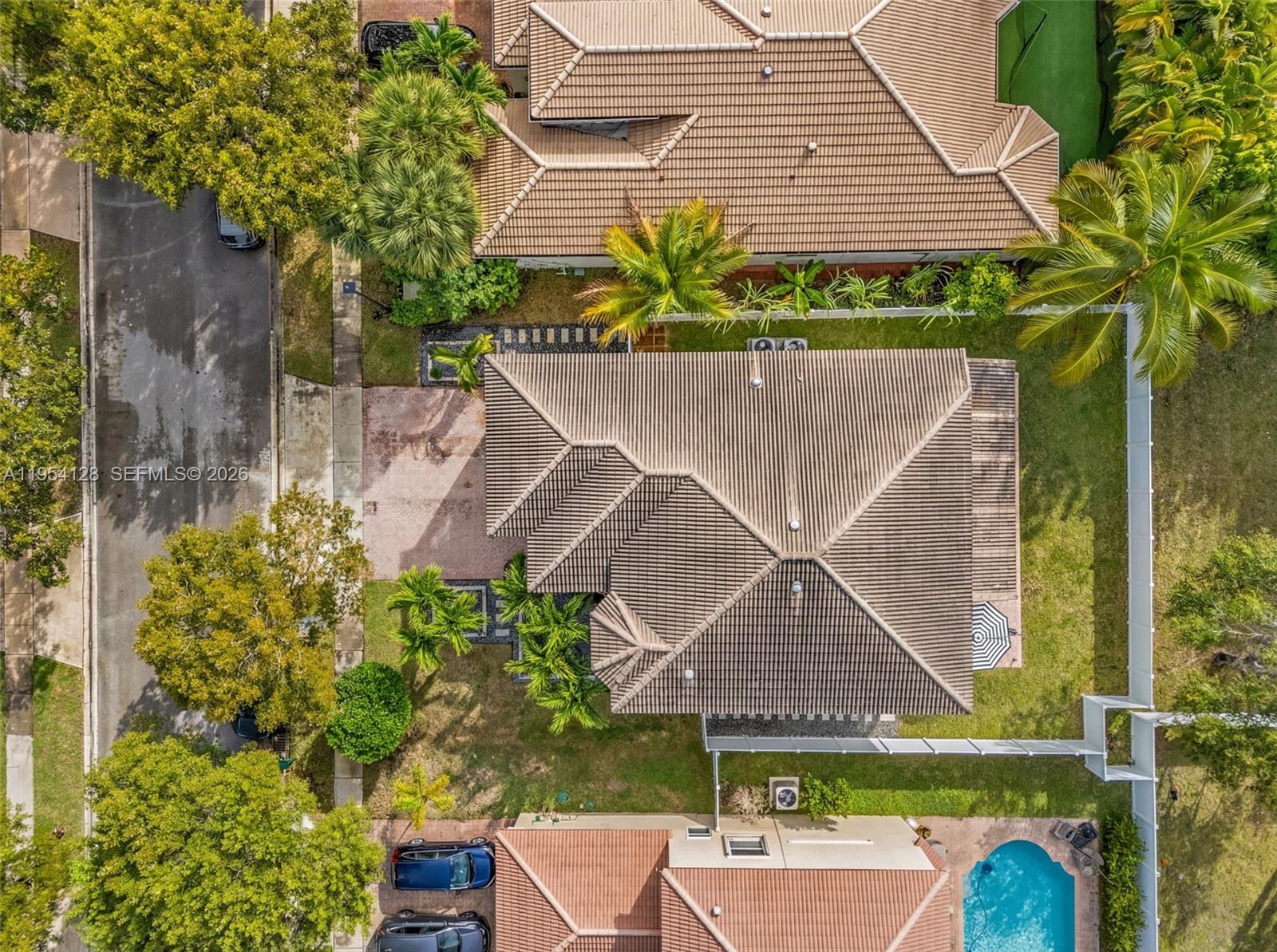 5262 Southwest 158th Avenue Miramar, FL 33027 - Photo 35 of 40