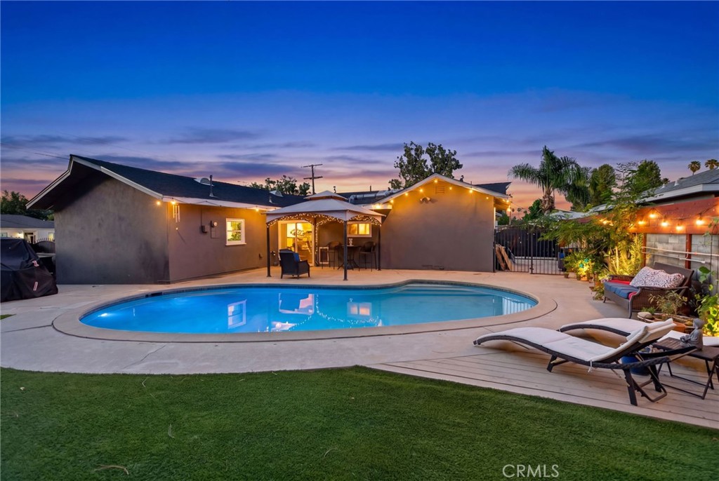 4194 Euclid Court Riverside, CA 92504 - Photo 24 of 29 The magical backyard comes alive after sunset!