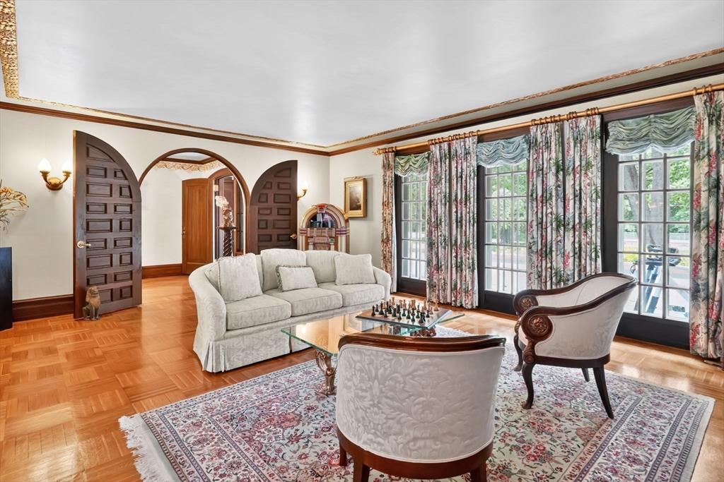 135 Forest Glen Road Longmeadow, MA 01106 - Photo 10 of 42