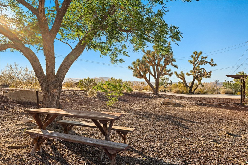 7453 Olympic Road Joshua Tree, CA 92252 - Photo 36 of 39