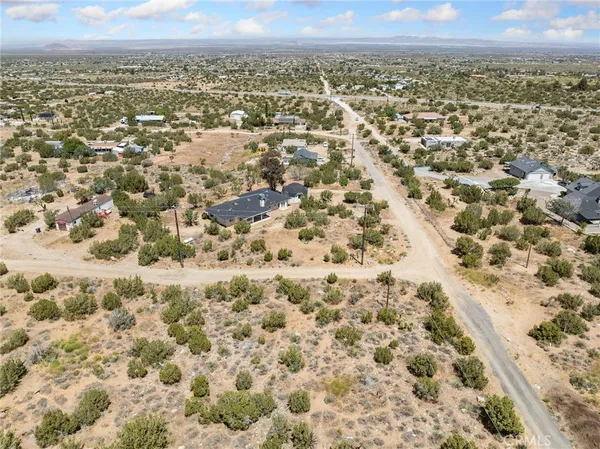 $580,000 | 9975 Desert View Road, Pinon Hills, CA 92372