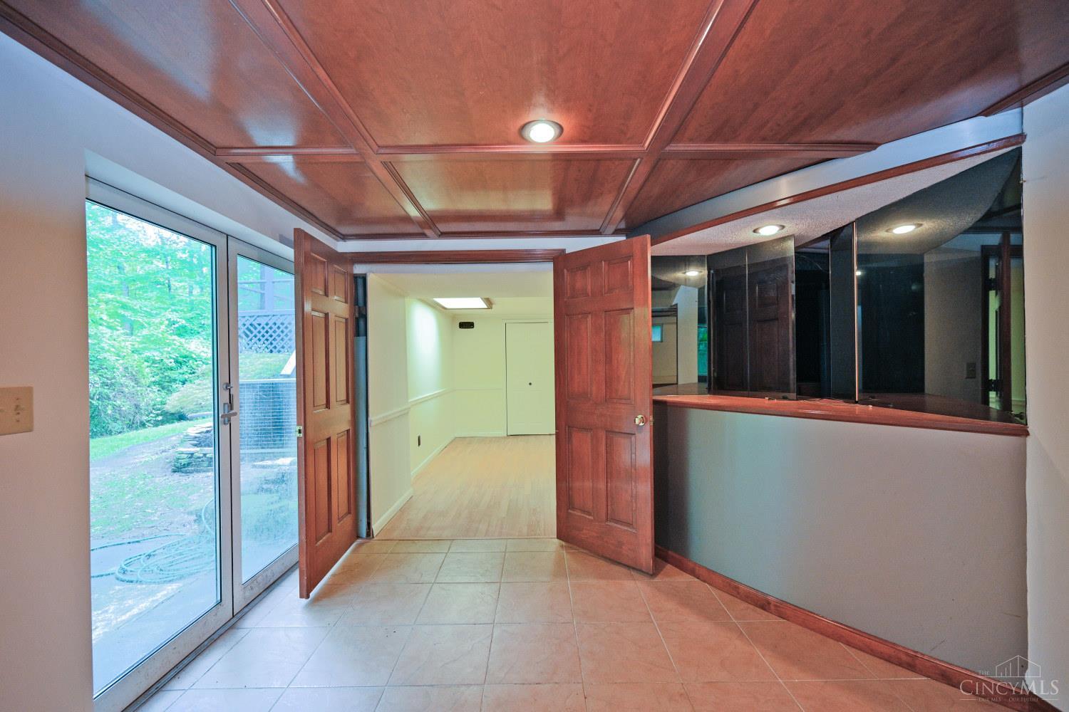 8650 Green Road Cincinnati, OH 45255 - Photo 46 of 57