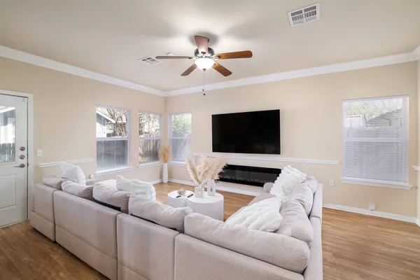 $975,000 | 1178 Bedford Street, Austin, TX 78702