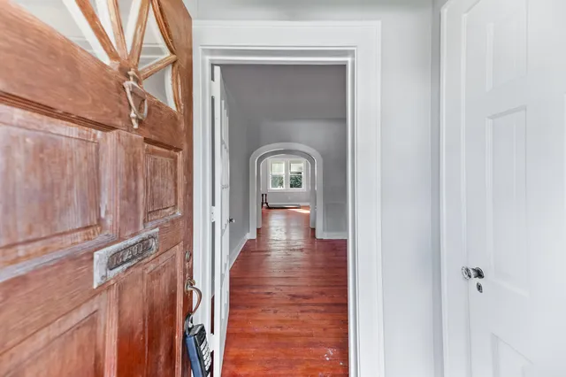 $4,000 | 319 Grove Street, Charleston, SC 29403