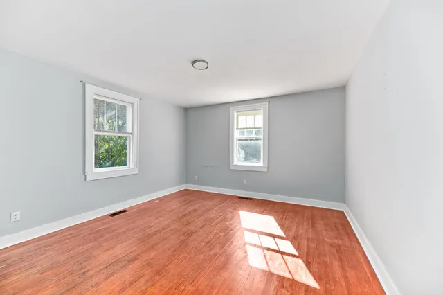 $4,000 | 319 Grove Street, Charleston, SC 29403