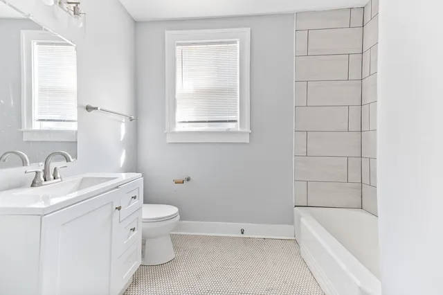 $4,000 | 319 Grove Street, Charleston, SC 29403