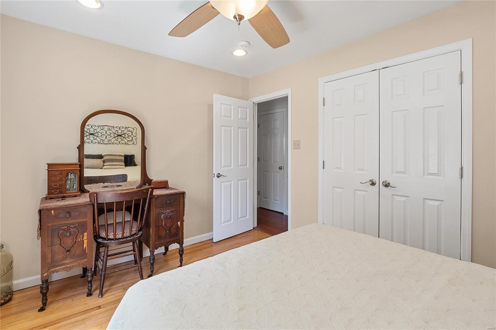 391 Cameron Road St. Louis, MO 63137 - Photo 12 of 23