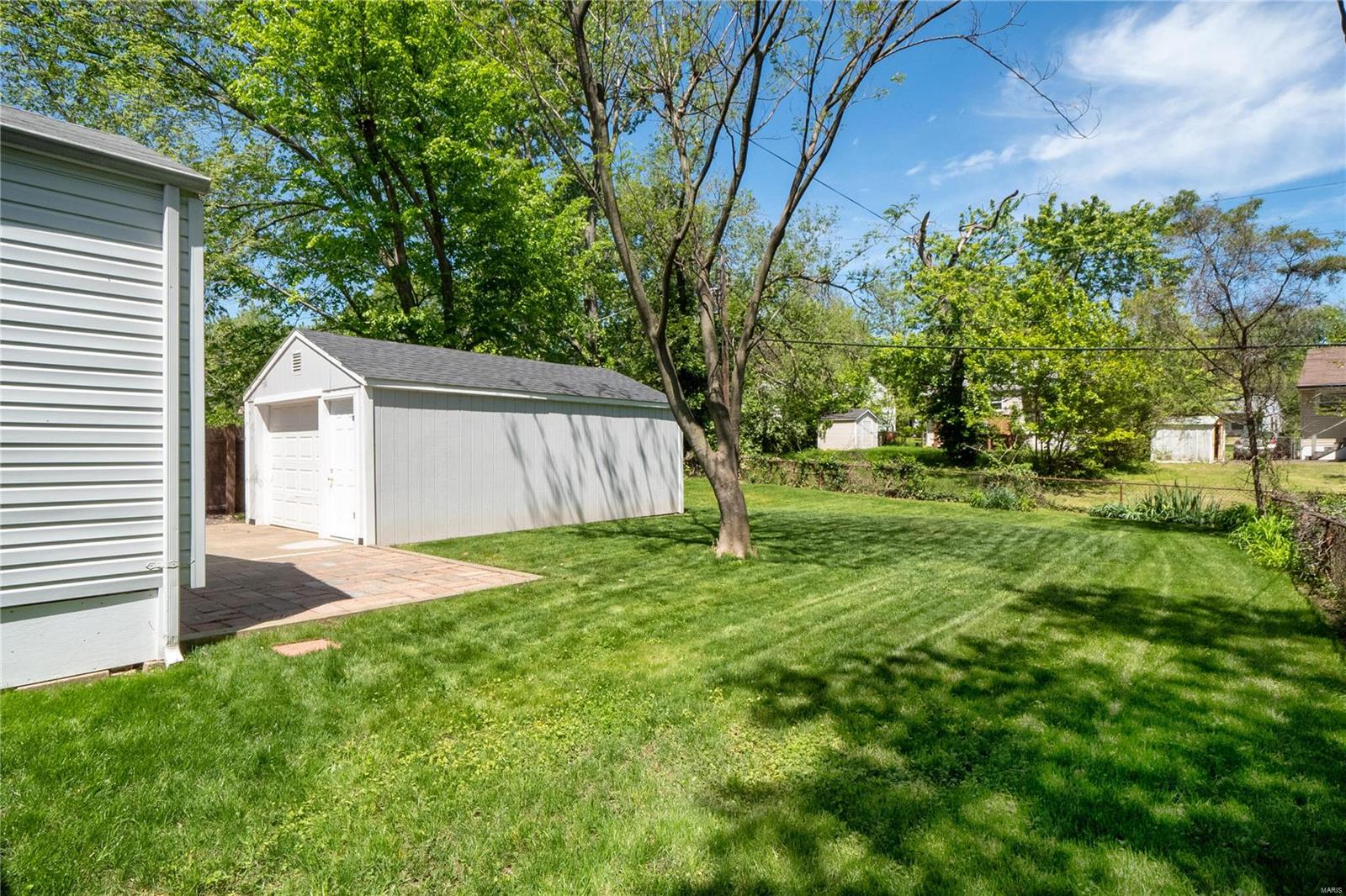 391 Cameron Road St. Louis, MO 63137 - Photo 20 of 23