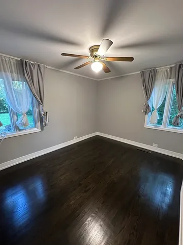 $2,600 | 7010 Foster Street, Morton Grove, IL 60053