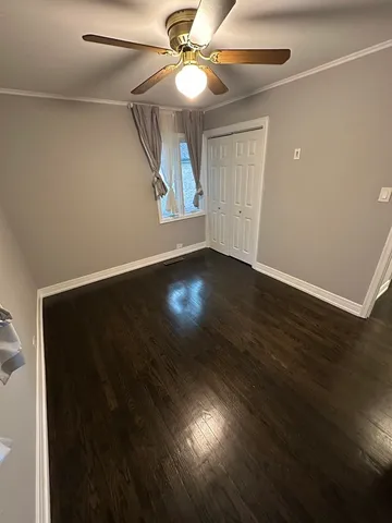 $2,600 | 7010 Foster Street, Morton Grove, IL 60053