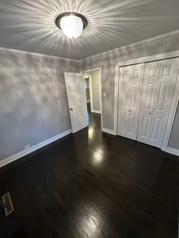 $2,600 | 7010 Foster Street, Morton Grove, IL 60053