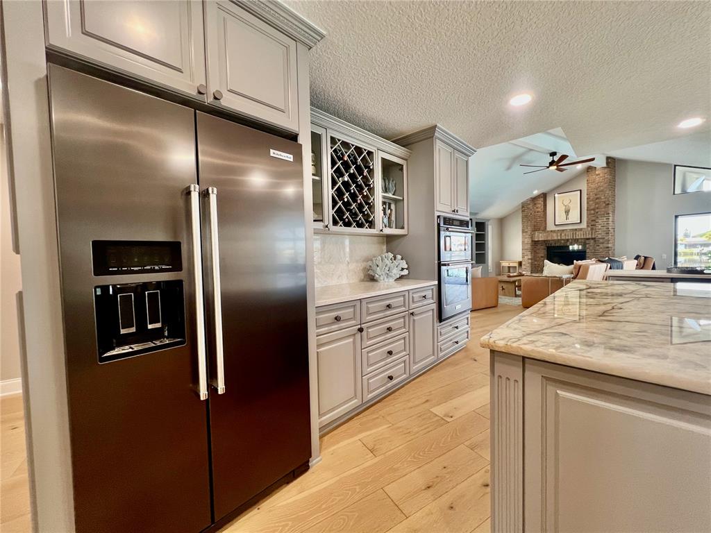 5806 Cruiser Way Tampa, FL 33615 - Photo 12 of 98