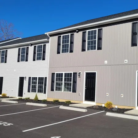 $205,959 | 425 North Washington Avenue, Unit 4, Pulaski, VA 24301