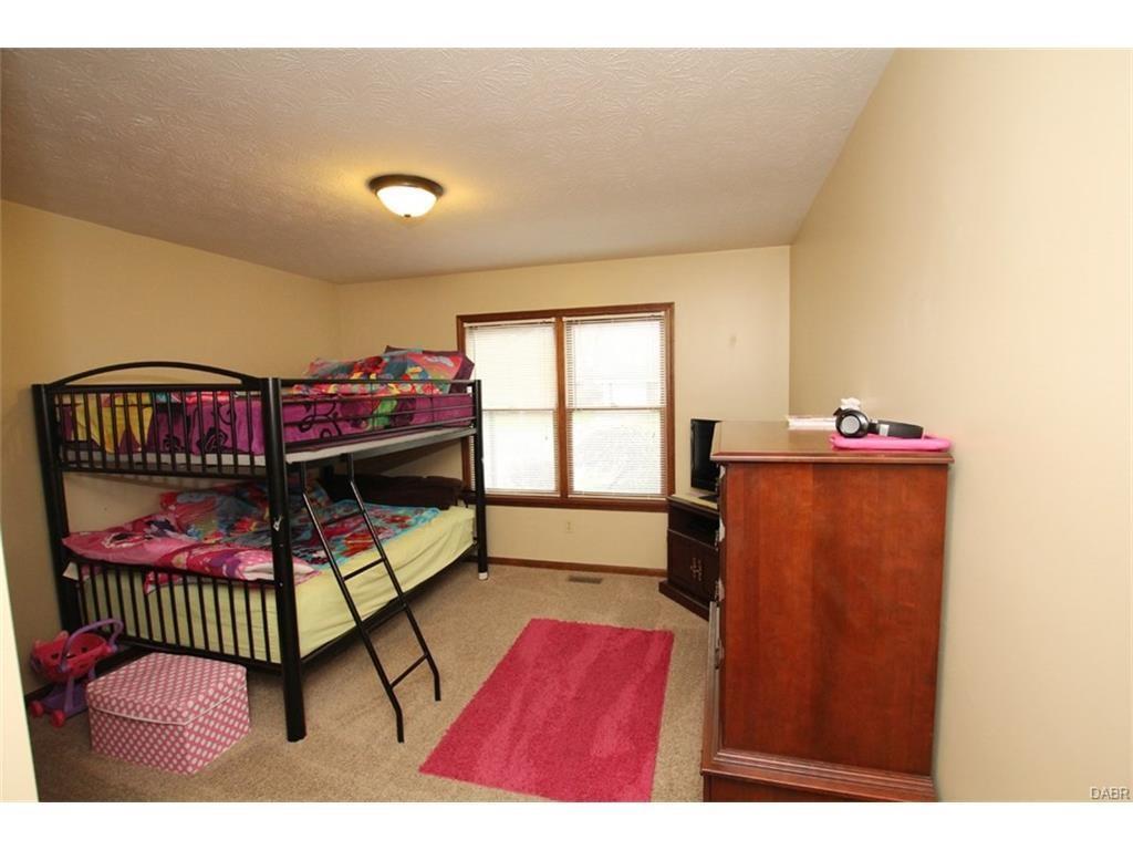 1377 Surrey Road Troy, OH 45373 - Photo 15 of 24 Gallery Image 15