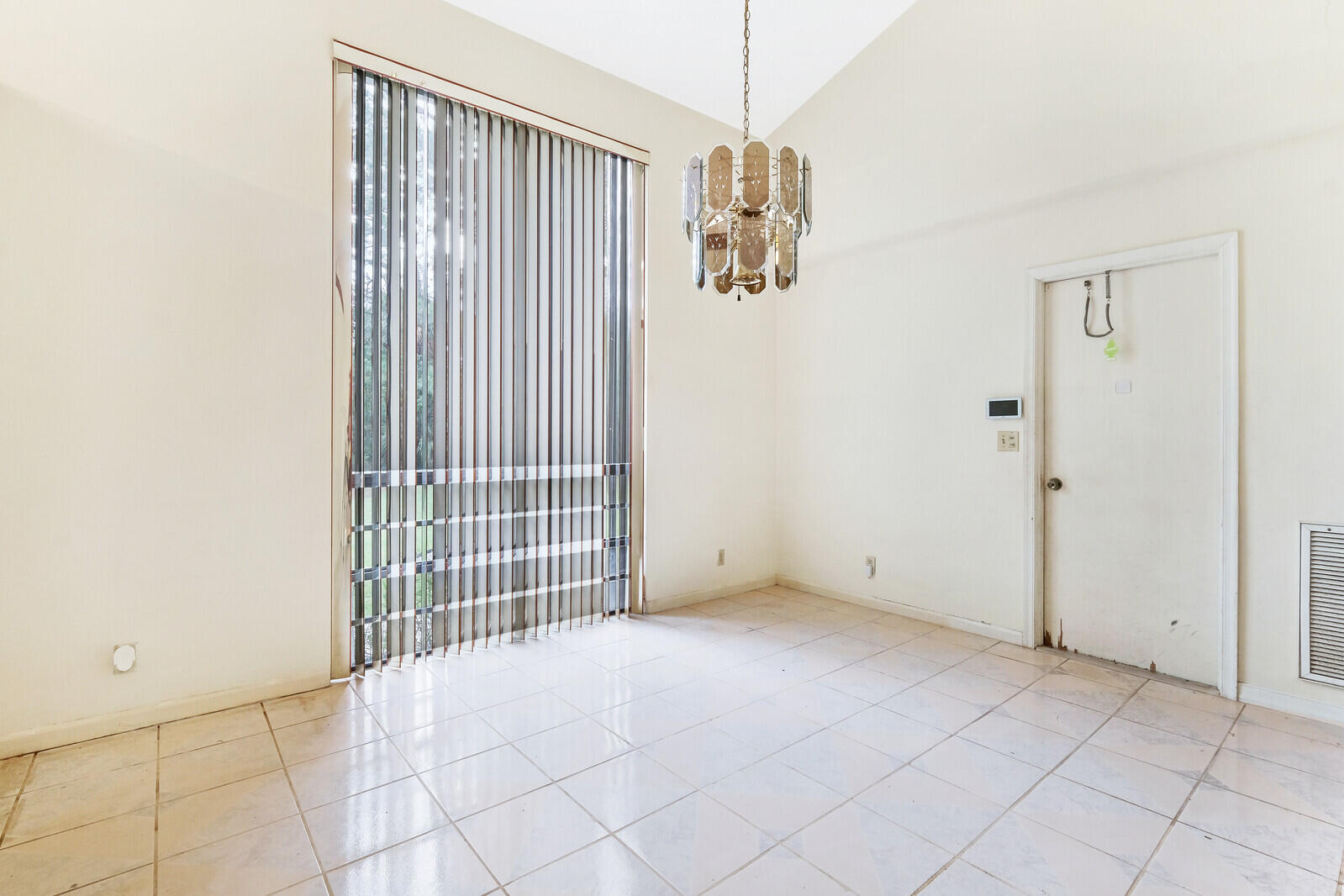 17520 Bridle Court Jupiter, FL 33478 - Photo 12 of 35 an empty room with windows