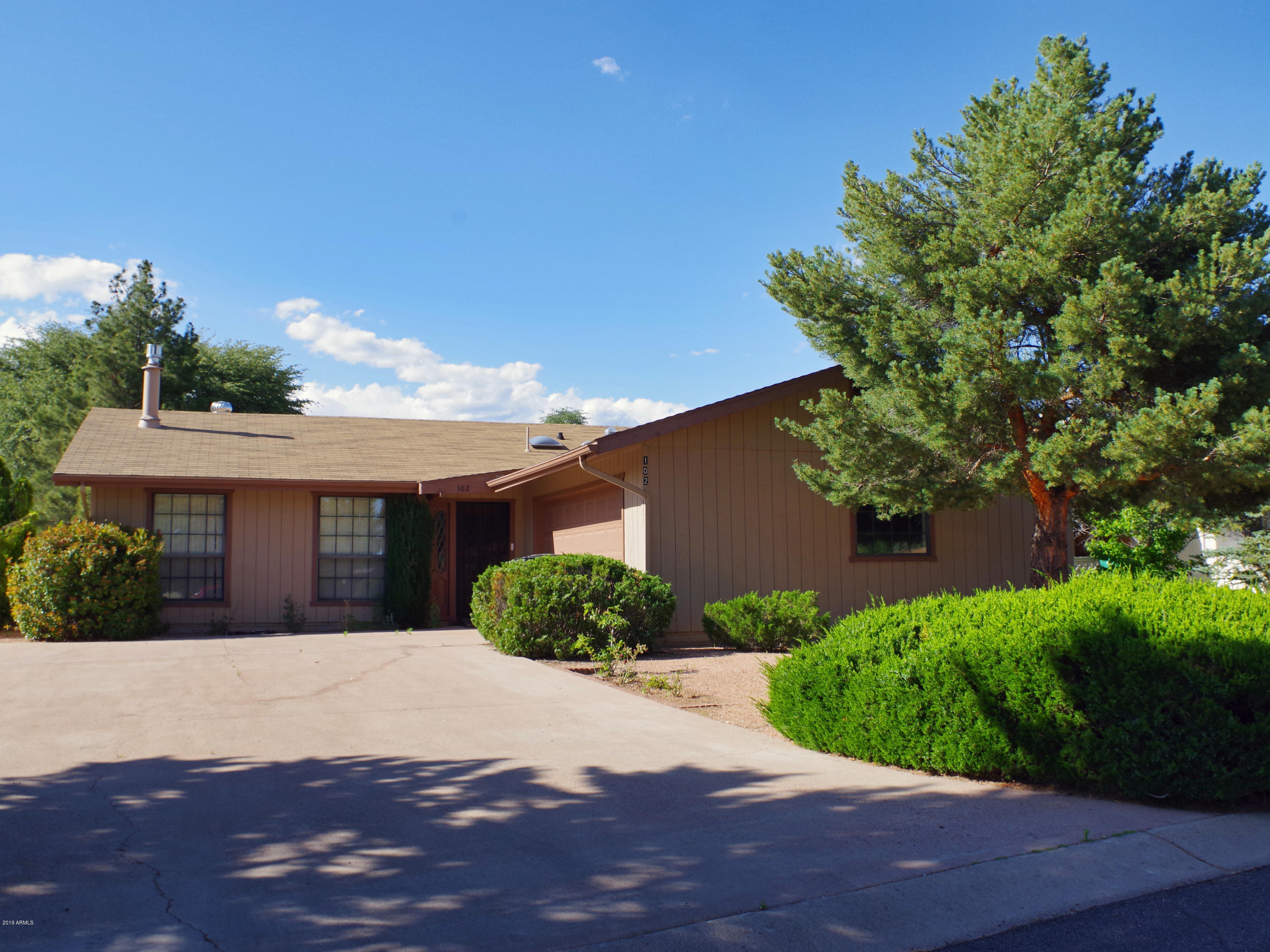102 North Pinecrest Road Payson, AZ 85541 - Photo 1 of 10 Front