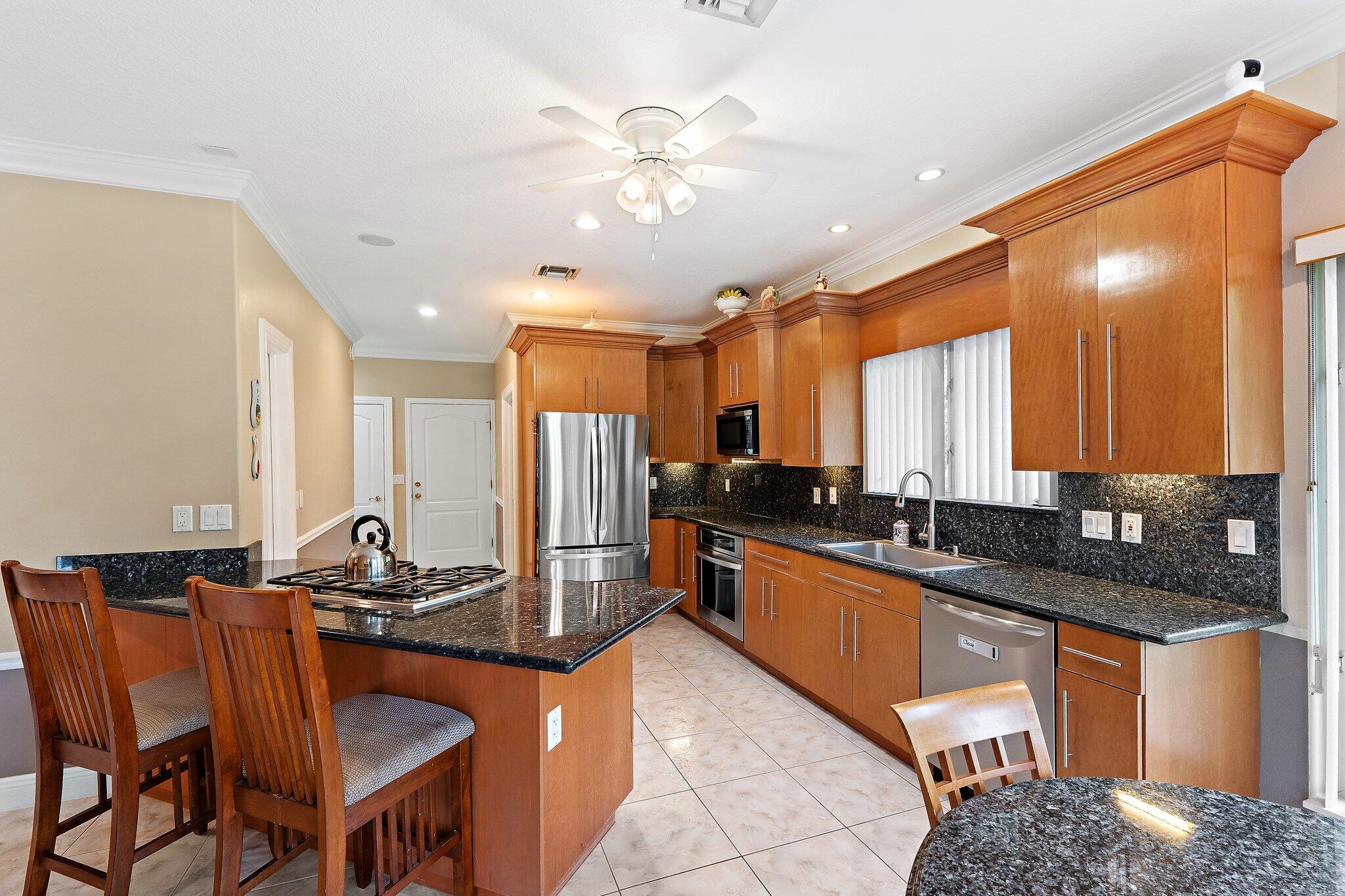 16915 62nd Road North Loxahatchee, FL 33470 - Photo 9 of 38 Kitchen