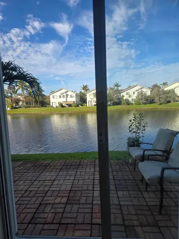 $2,000 | 3182 Laurel Ridge Circle, Riviera Beach, FL 33404