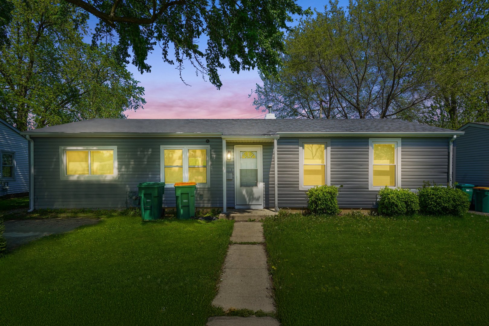 631 Fenton Avenue Romeoville, IL 60446 - Photo 3 of 16