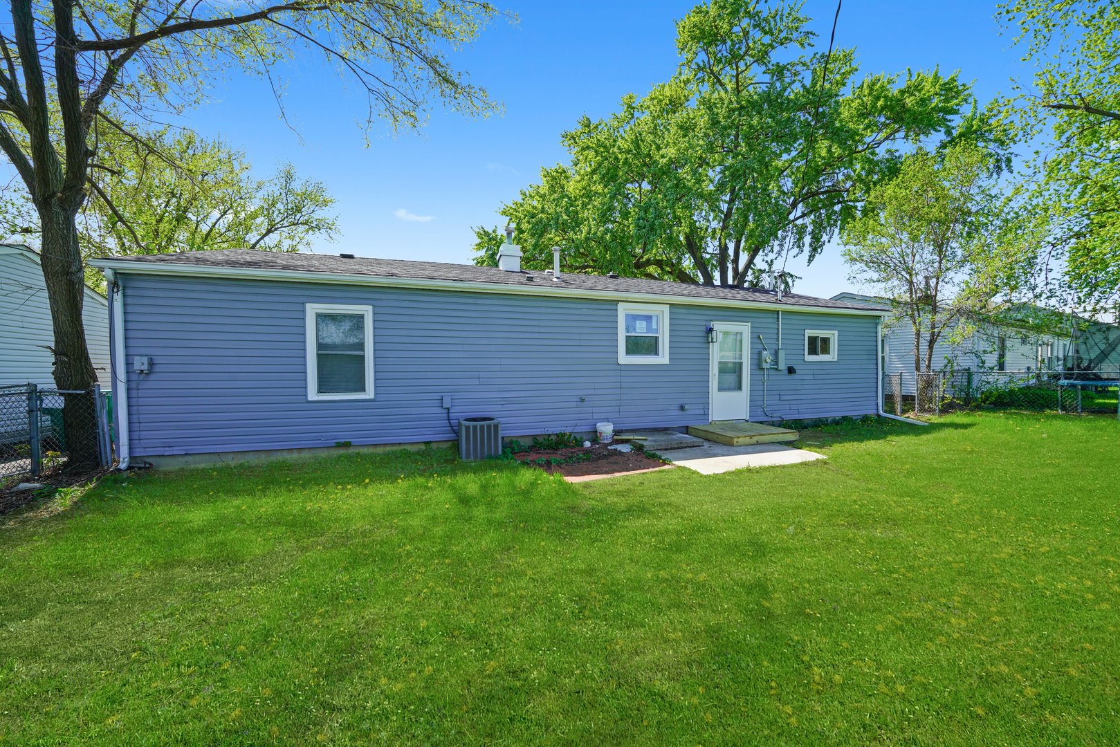 631 Fenton Avenue Romeoville, IL 60446 - Photo 4 of 16