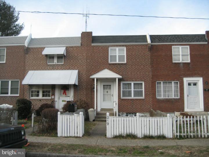 219 Overlook Road Philadelphia, PA 19128 - Photo 2 of 17 Exterior Front