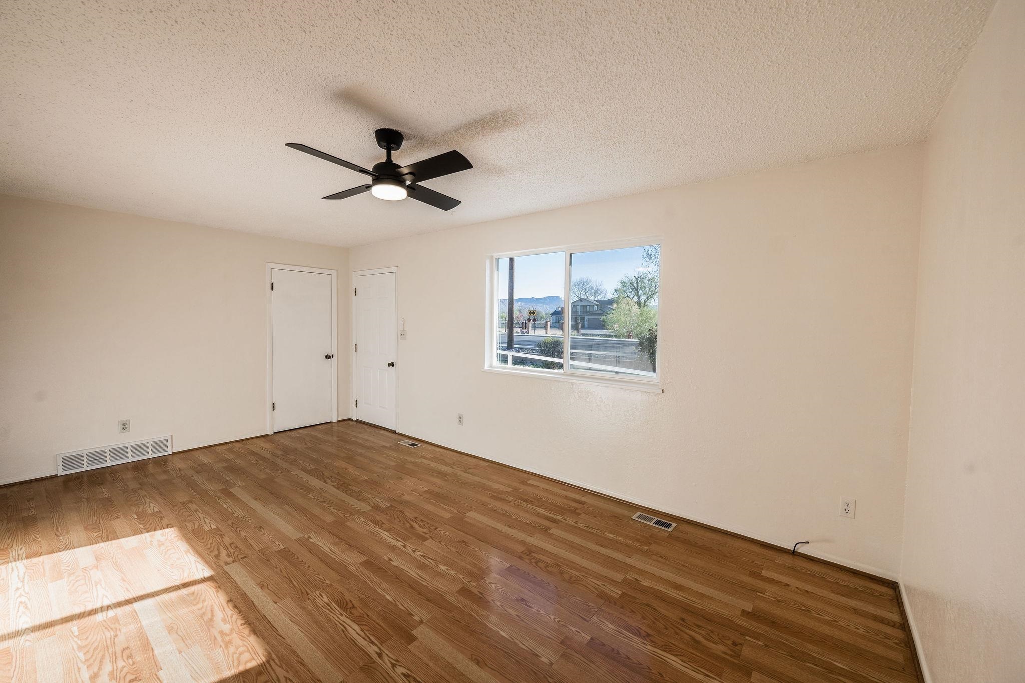 549 33 Road Clifton, CO 81520 - Photo 4 of 27