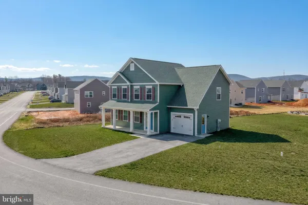 $388,990 | 223 Woodridge Drive, Shippensburg, PA 17257