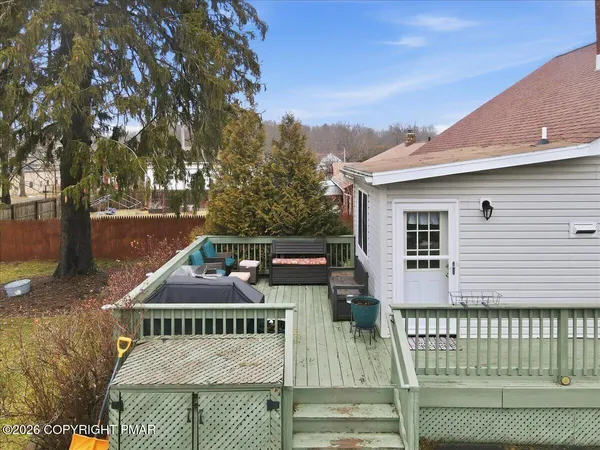 $399,000 | 529 Lindbergh Avenue, Stroudsburg, PA 18360