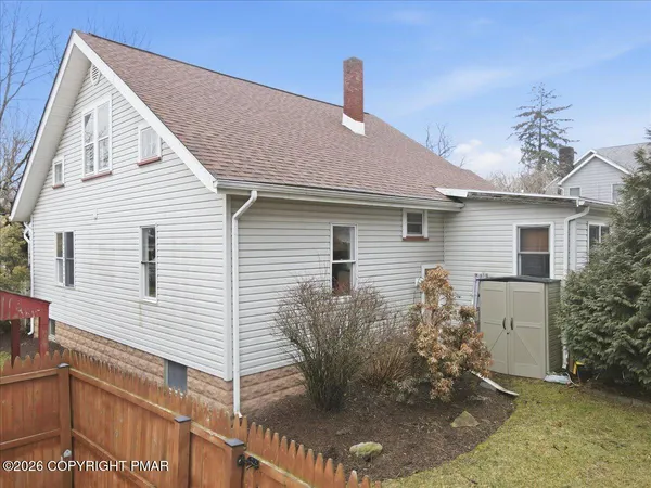 $399,000 | 529 Lindbergh Avenue, Stroudsburg, PA 18360