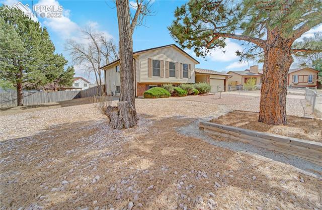 2433 Ranch Lane Colorado Springs, CO 80918 - Photo 24 of 27