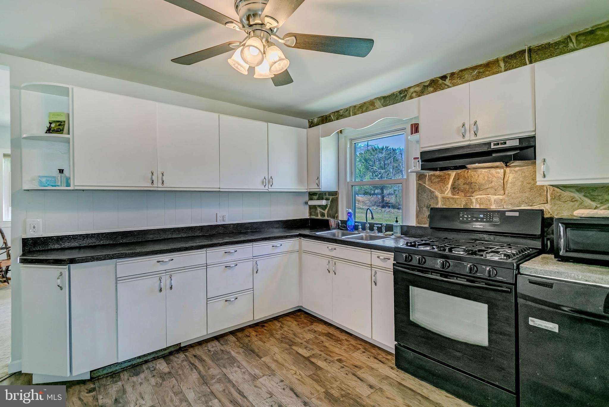 5430 Hawthorne Road La Plata, MD 20646 - Photo 7 of 25 Gallery Image 7