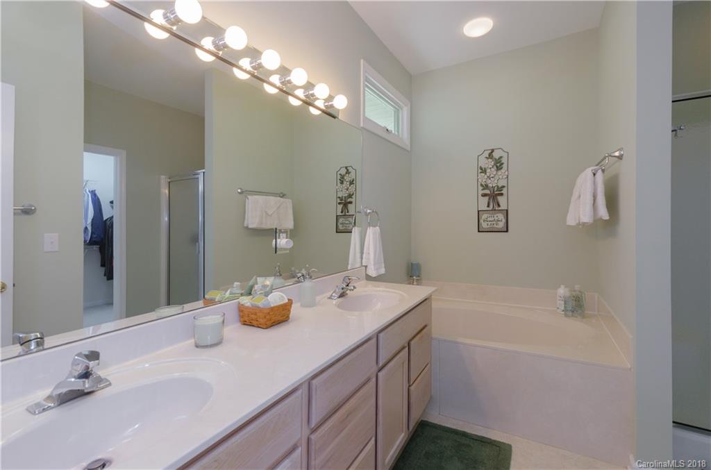 3109 Cove Loop Road, Unit 3 Hendersonville, NC 28739 - Photo 11 of 24 Gallery Image 11