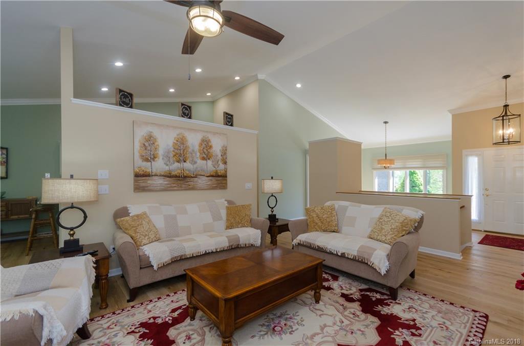 3109 Cove Loop Road, Unit 3 Hendersonville, NC 28739 - Photo 3 of 24 Gallery Image 3