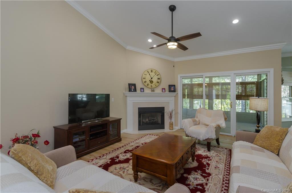 3109 Cove Loop Road, Unit 3 Hendersonville, NC 28739 - Photo 4 of 24 Gallery Image 4