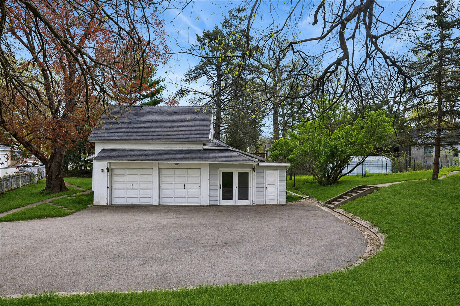 709 Regner Road McHenry, IL 60051 - Photo 3 of 22