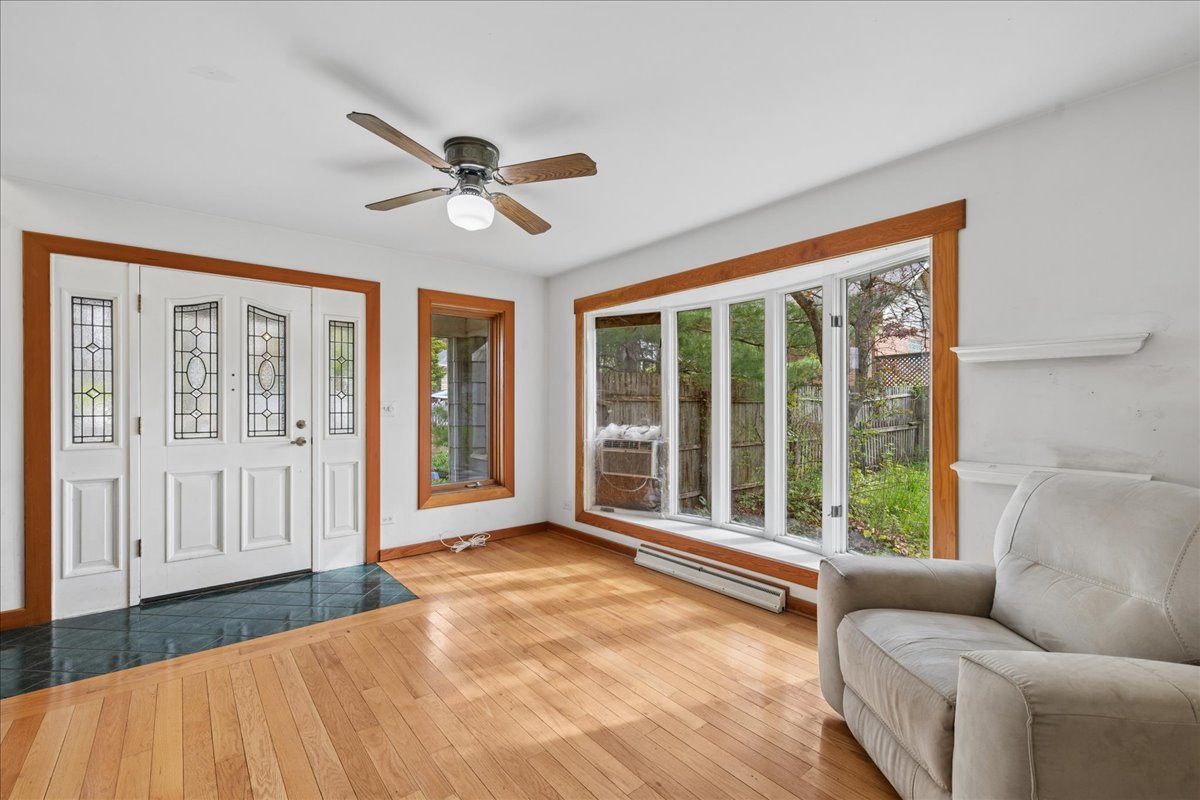 709 Regner Road McHenry, IL 60051 - Photo 5 of 22
