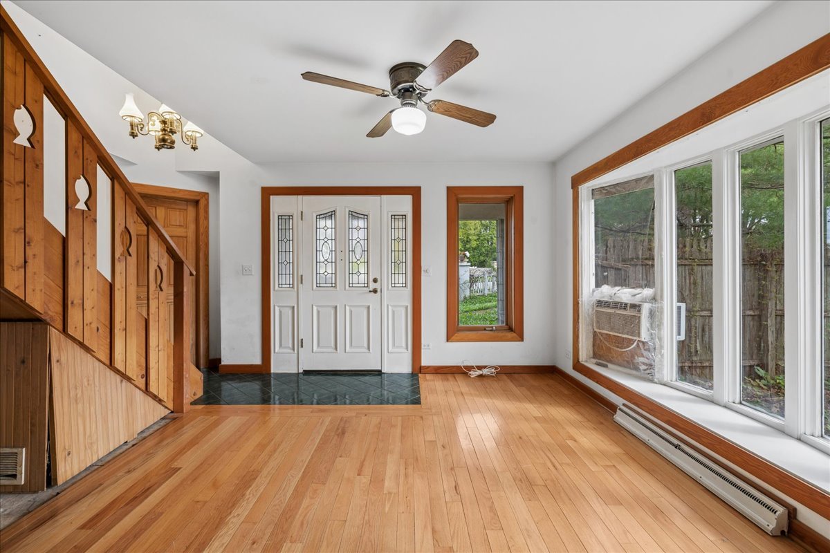 709 Regner Road McHenry, IL 60051 - Photo 6 of 22