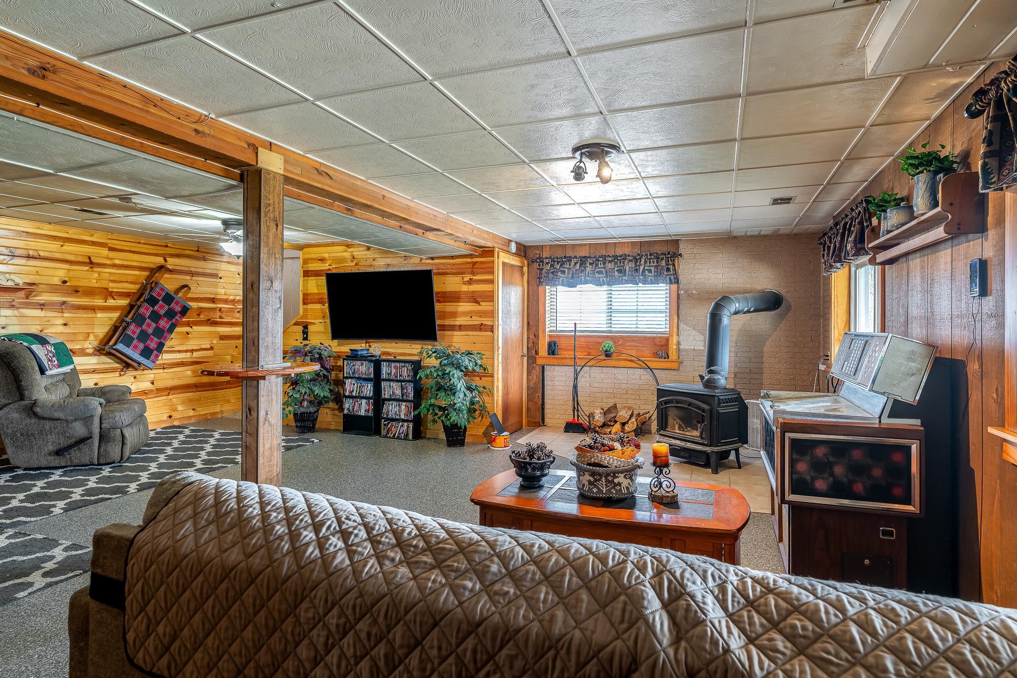 10742 Loop Road Savanna, IL 61074 - Photo 20 of 30 Gallery Image 20