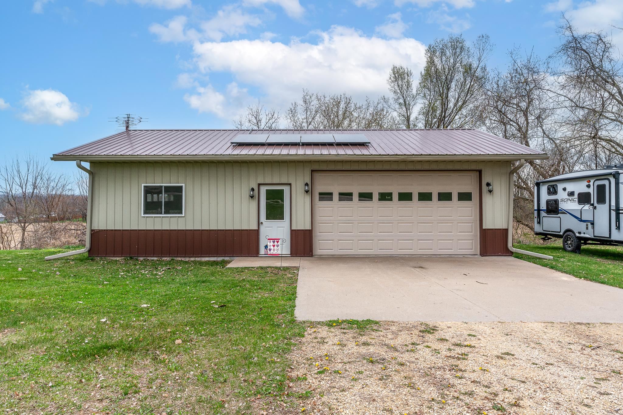 10742 Loop Road Savanna, IL 61074 - Photo 25 of 30 Gallery Image 25