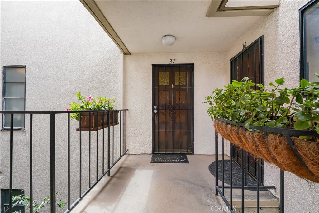 2575 East 19th St Unit 37  