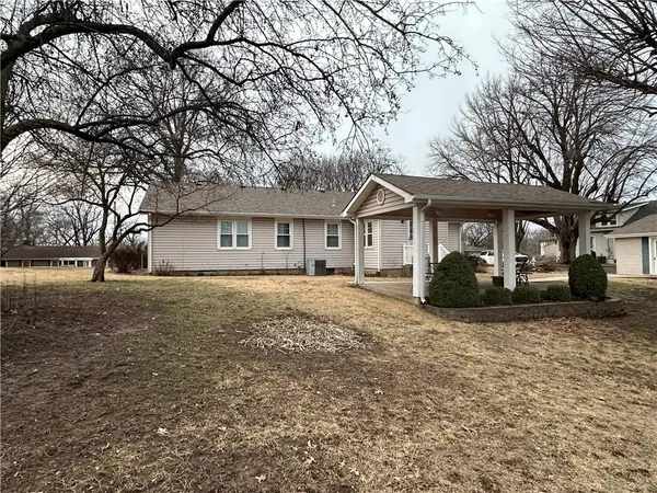 $299,000 | 545 North 17th Street, Lexington, MO 64067