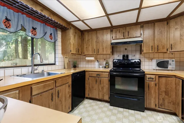 $264,900 | 311 Willapa Place, La Conner, WA 98257